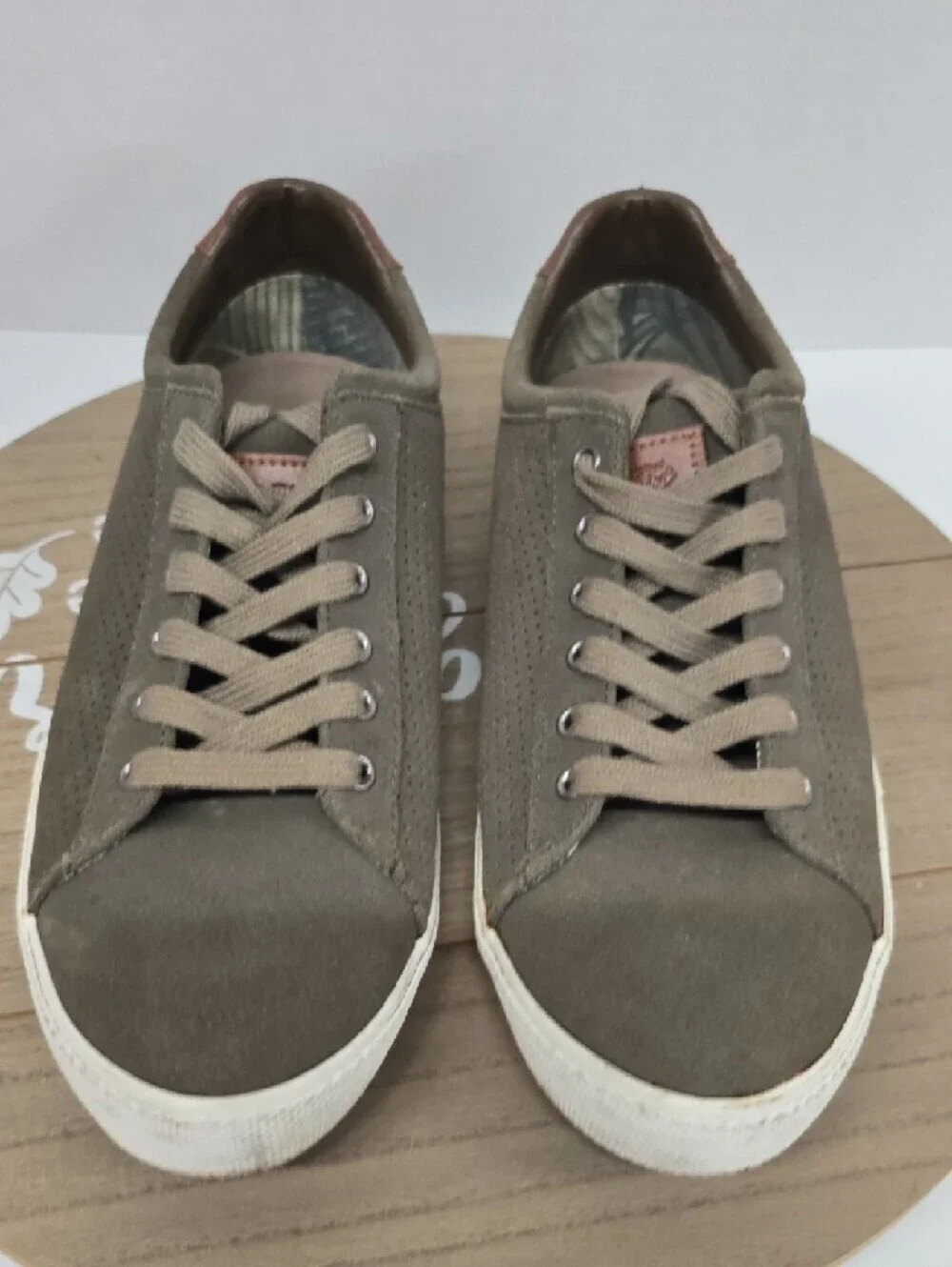 Original Penguin Men's Low-Top Sneakers in Olive Size 9